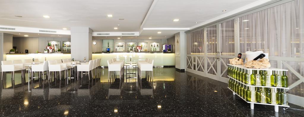 Globales Palmanova Hotel Exterior photo