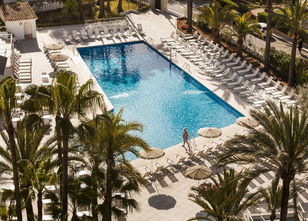 Globales Palmanova Hotel Exterior photo