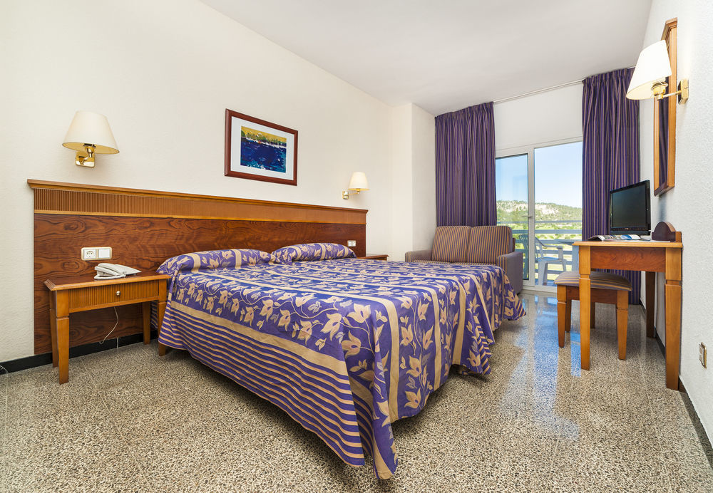 Globales Palmanova Hotel Exterior photo